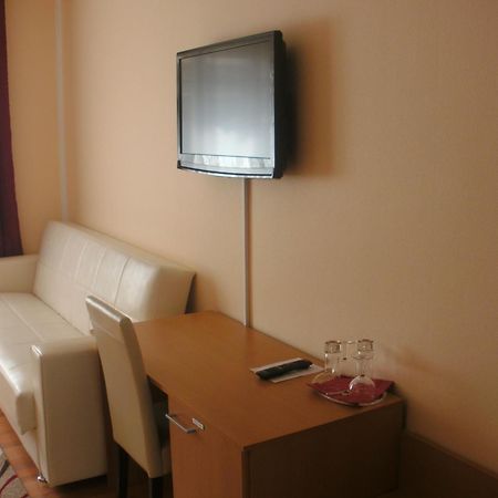 Hotel Rhein-Mosel-View Urbar  Екстер'єр фото