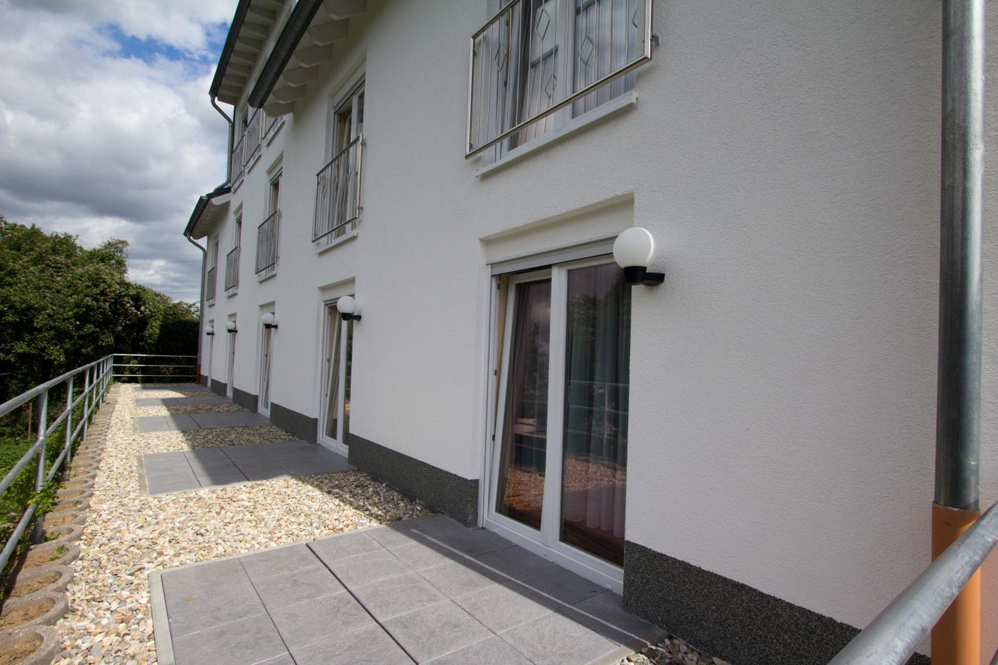 Hotel Rhein-Mosel-View Urbar  Екстер'єр фото