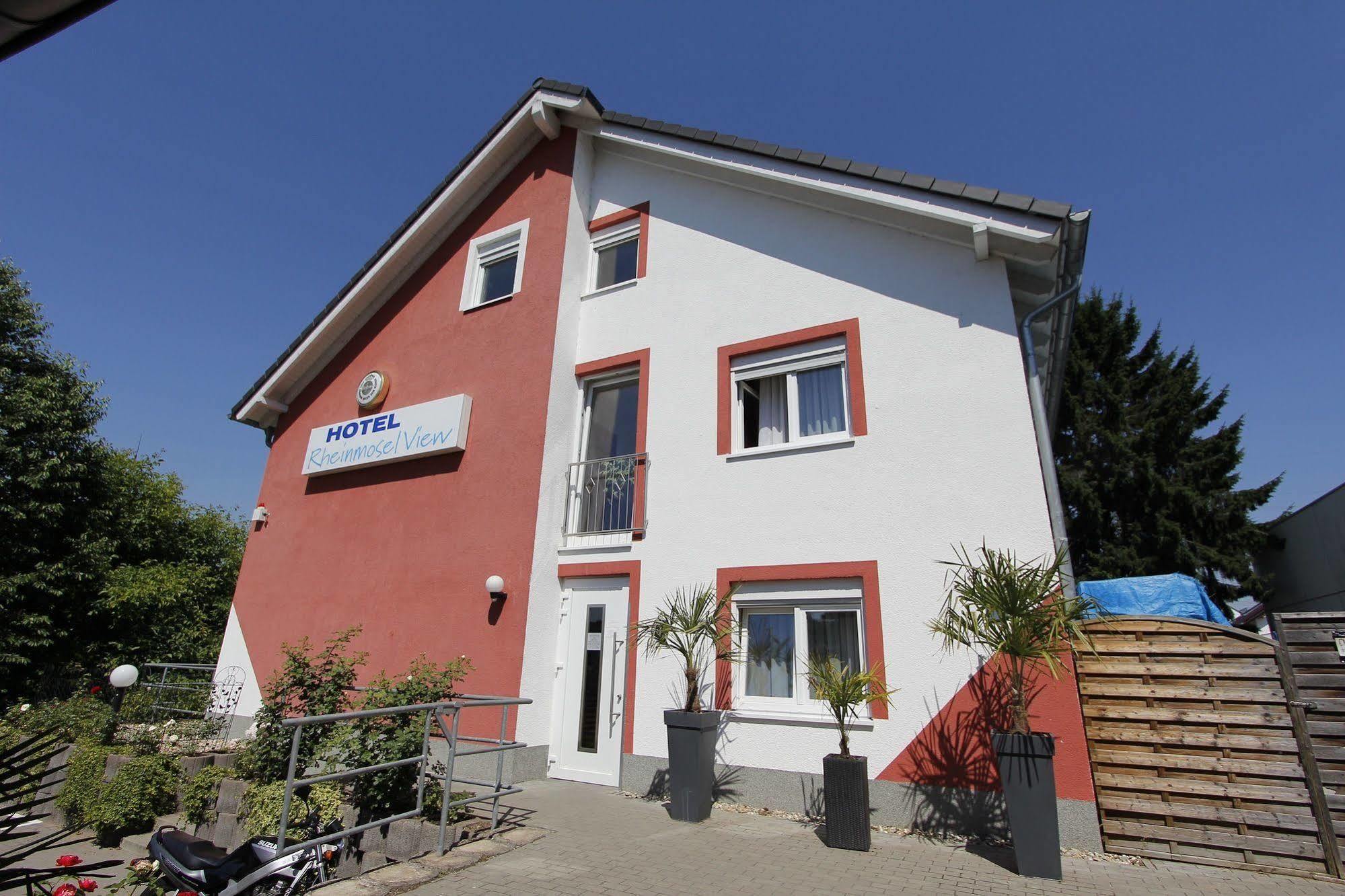 Hotel Rhein-Mosel-View Urbar  Екстер'єр фото