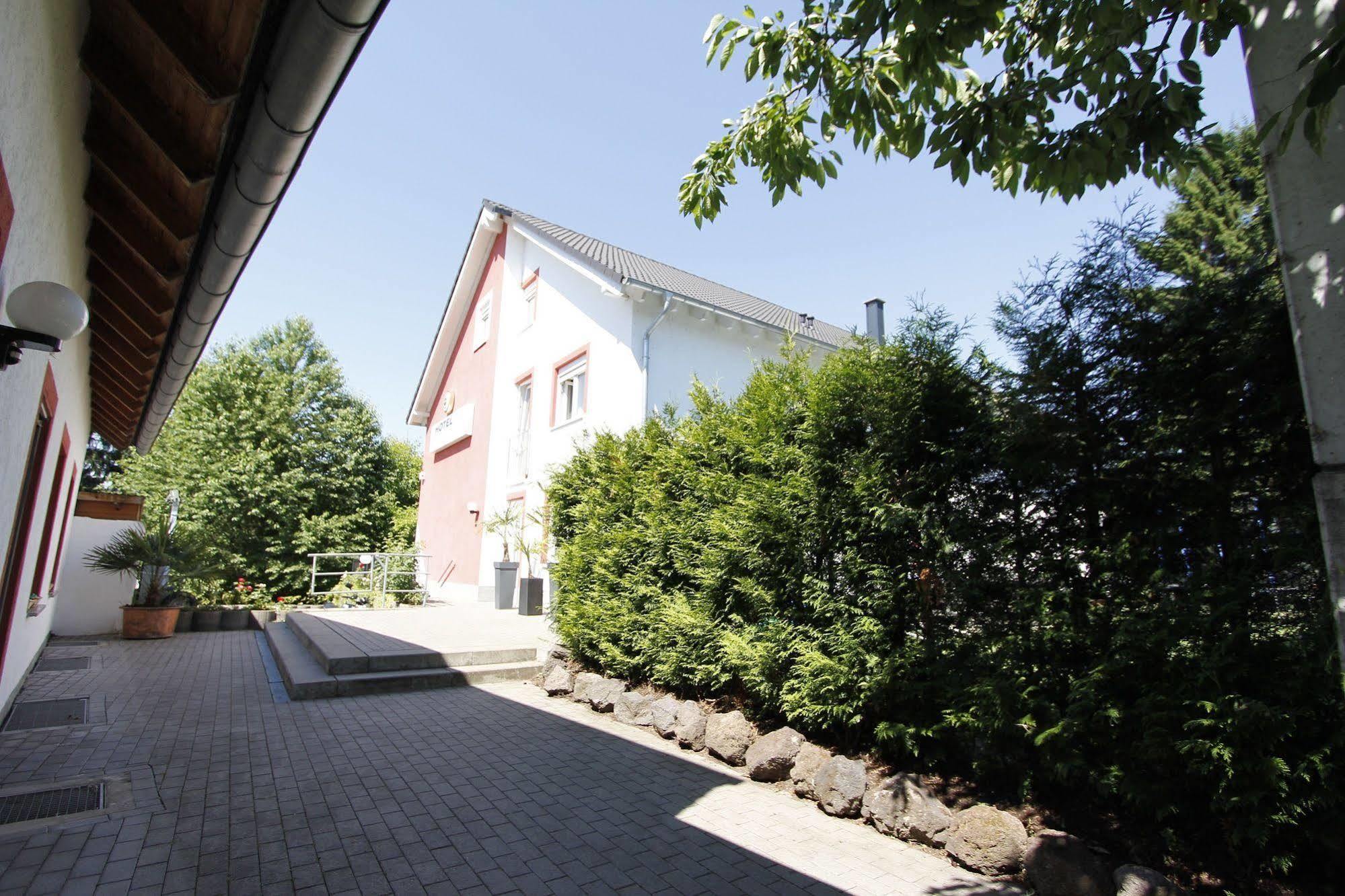 Hotel Rhein-Mosel-View Urbar  Екстер'єр фото