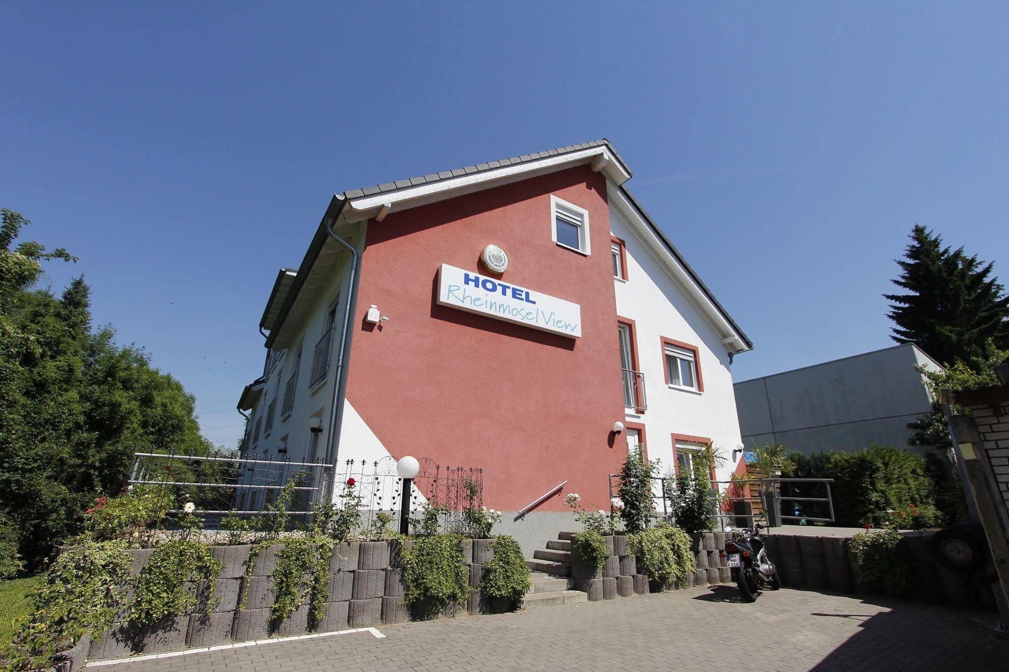 Hotel Rhein-Mosel-View Urbar  Екстер'єр фото