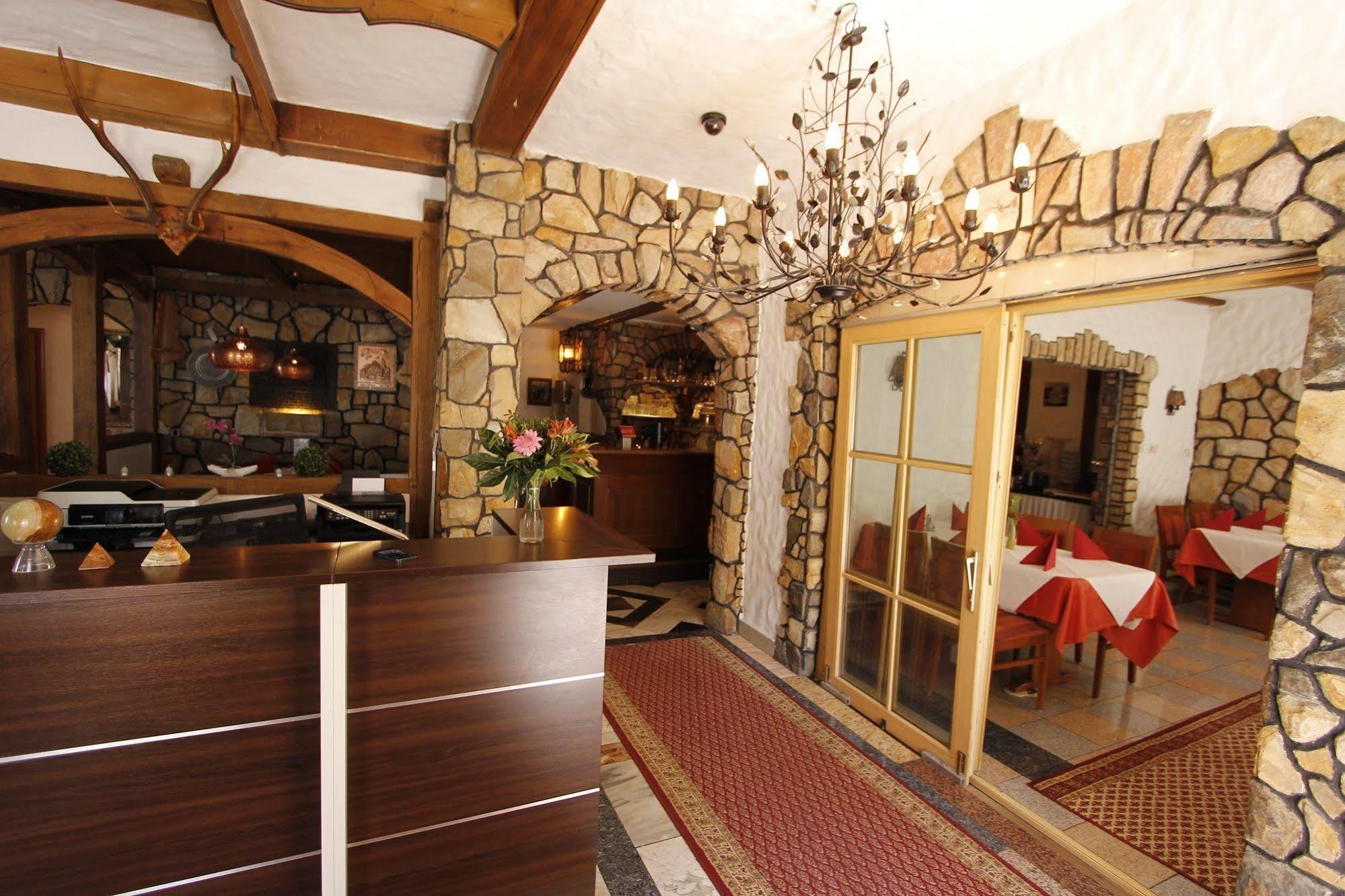 Hotel Rhein-Mosel-View Urbar  Екстер'єр фото